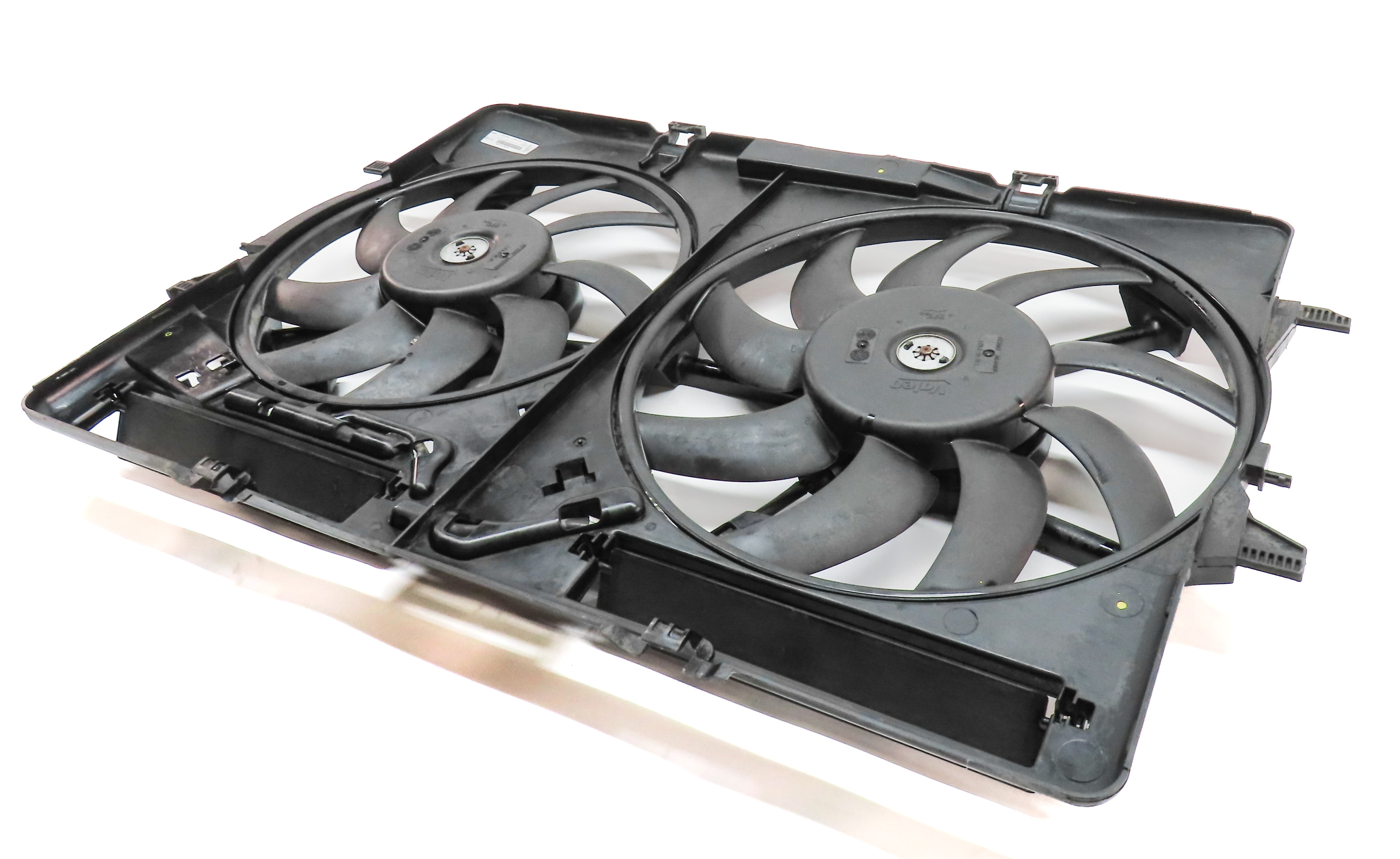 09-17 AUDI A4 A5 Q5 S4 (B8 8T 8R) 2.0L 3.0L 3.2L RADIATOR COOLING FAN w/ SHROUD — exact item pictured